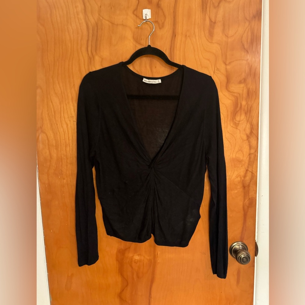 ✨Abercrombie & Fitch V-Neck Twist Front Draped Top - Size XL, EUC